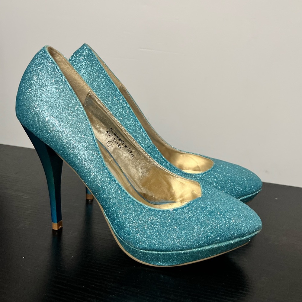 Sparkle light blue pointed toe high heels